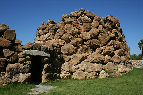 Luna di Miele in Sardegna, dal sapore autentico Nuraghe - Luna di Miele in Sardegna, dal sapore autentico