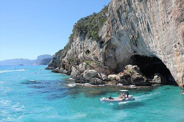 Luna di Miele in Sardegna, dal sapore autentico Grota del Bue marino - Luna di Miele in Sardegna, dal sapore autentico
